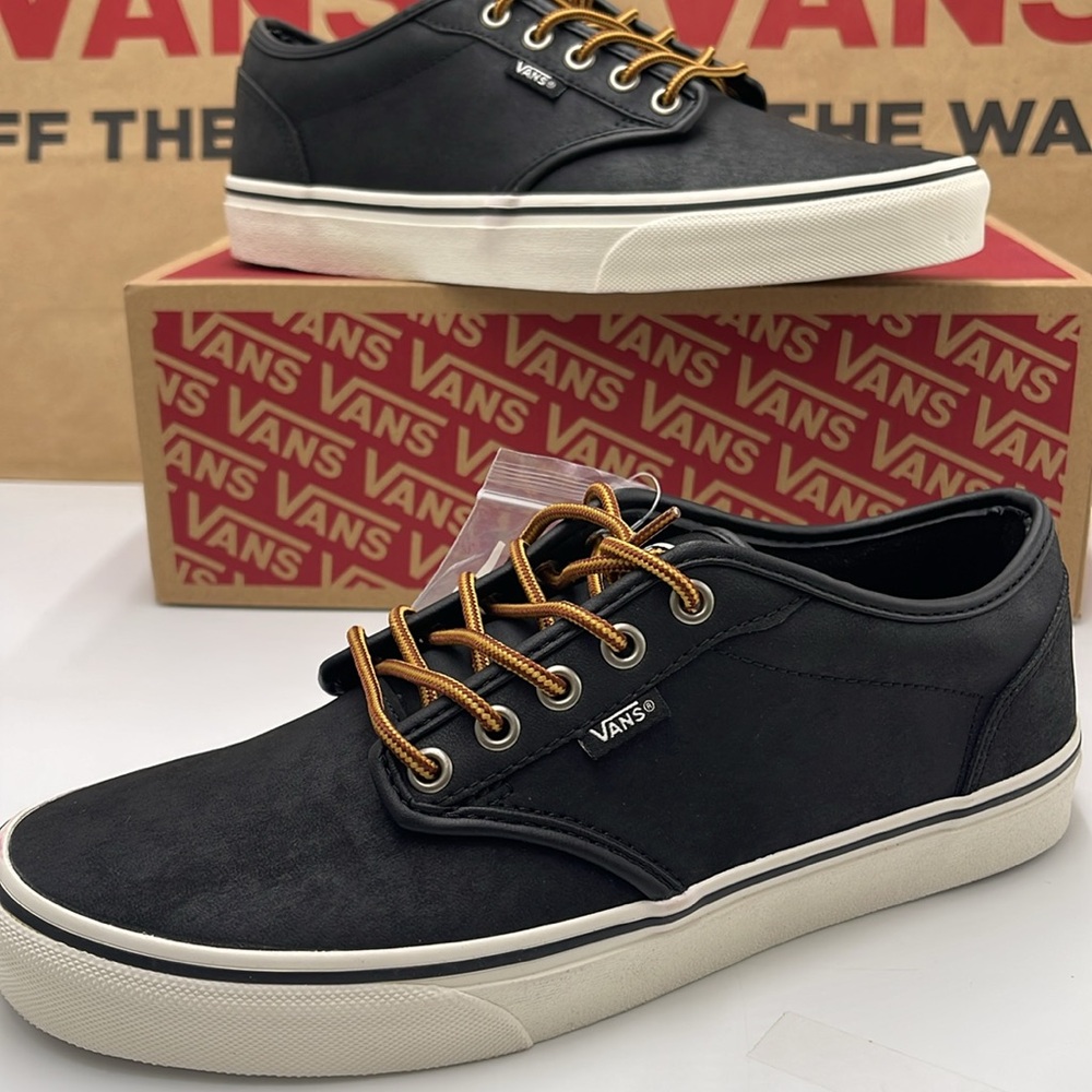 Vans Men’s Black Sneakers Classic Low-Top Design Atwood (Leather)BIck/Mrshmllow